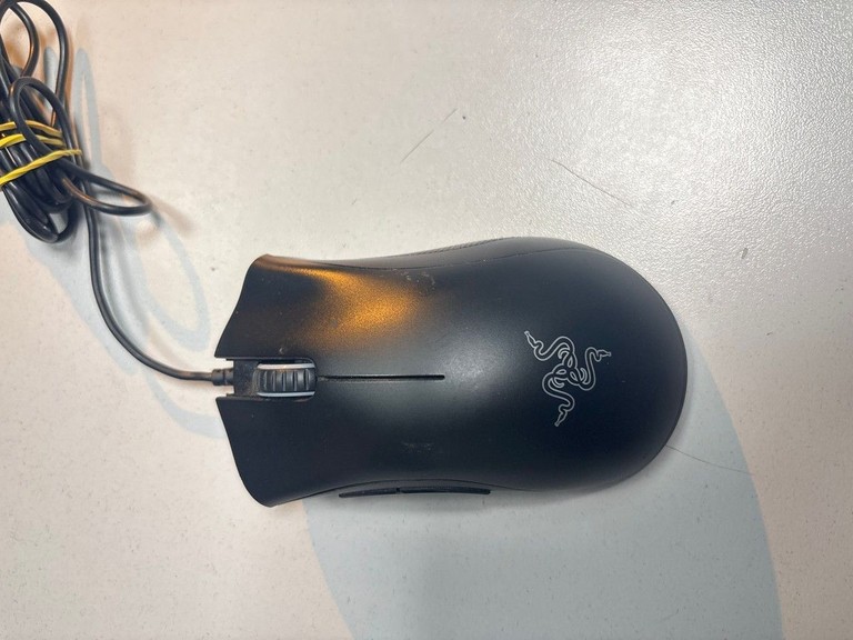 Купити Razer deathadder essential Б/У