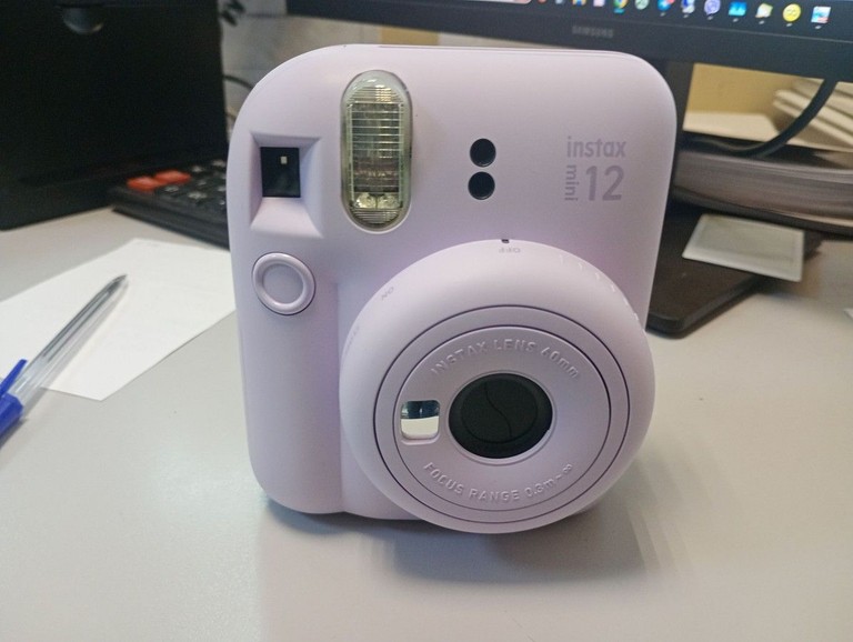 Дешево Fujifilm instax mini 12 з ломбарду