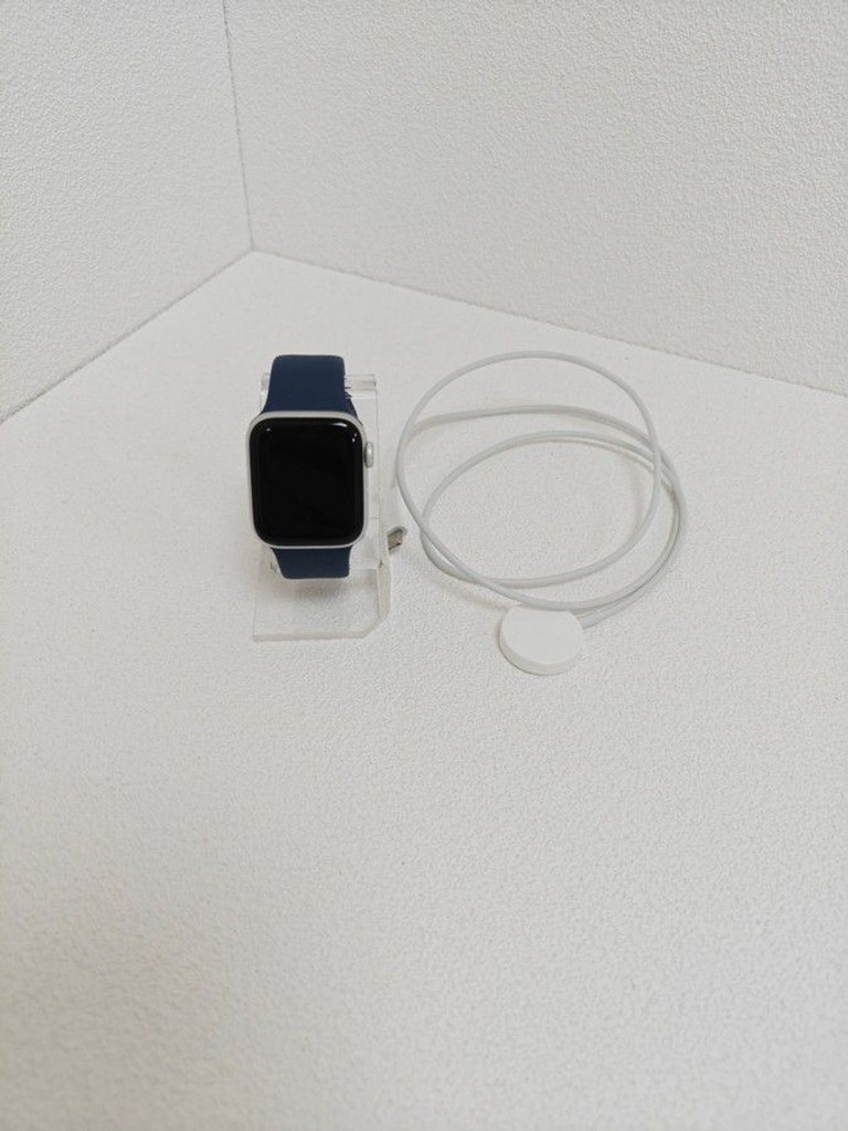 Оголошення Apple watch se 2 gps 40mm aluminium case Б/У