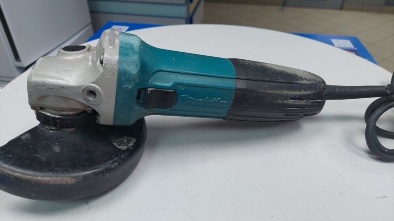 Купити Makita GA5030 Б/У