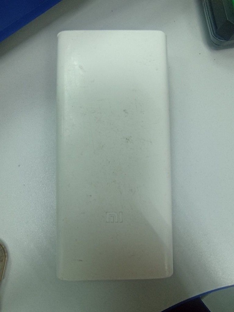 Дешиво Xiaomi mi power bank 3 20000 mah usb-c 18w с ломбарда