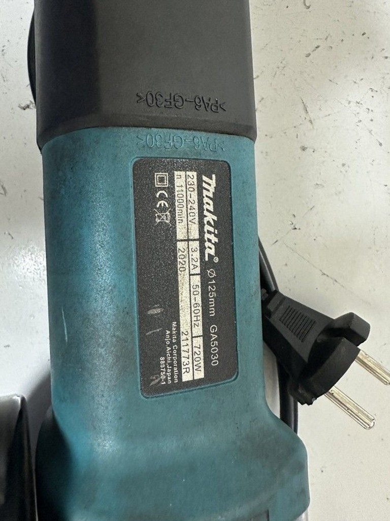 Оголошення Makita копія ga5030 Б/У