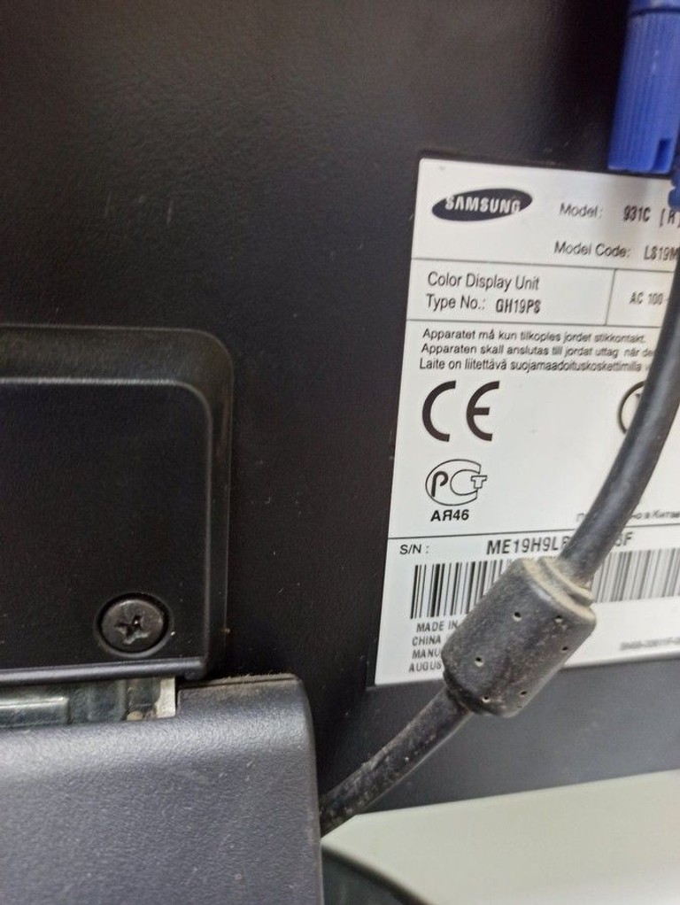 Дешиво Samsung SyncMaster 931BF 19” с ломбарда