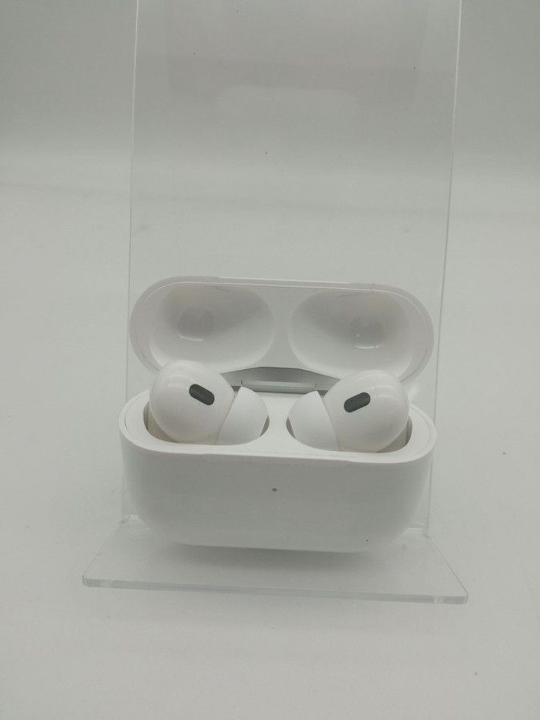 Купити Apple airpods pro 2nd generation with magsafe charging case usb-c Б/У