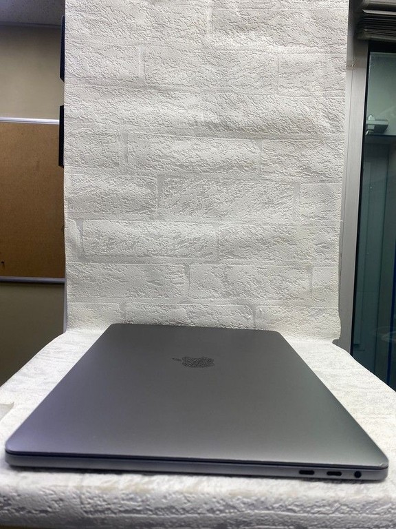 Купить Ноутбук Apple a1989 macbook pro 13,3