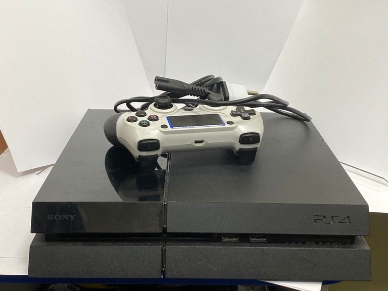 Купити Sony playstation 4 500gb Б/У
