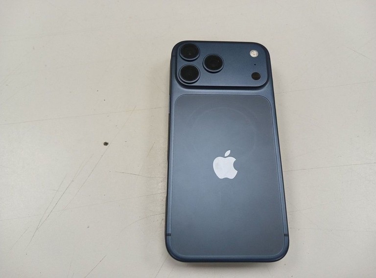 Apple iPhone 17 Pro Max 512GB Dual SIM Deep Blue (MG084) Код:01-201003819. Зображення 6