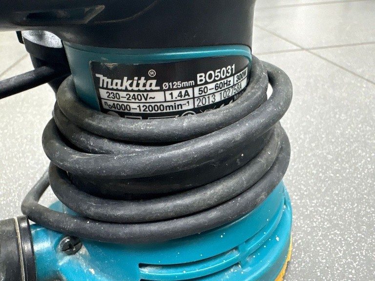 Оголошення Makita BO5031 Б/У