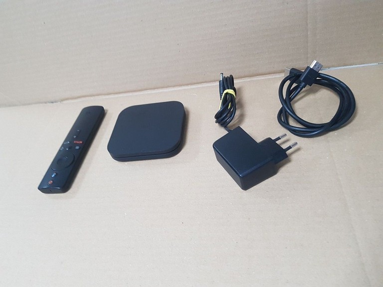 Купить Xiaomi mi tv box s mdz-22-ab Б/У