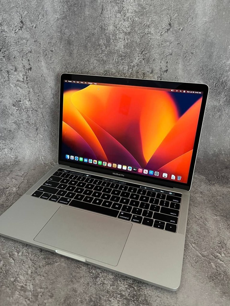 Купить Apple MacBook Pro 13” 2017 | 8/512 GB | Touch Bar Б/У