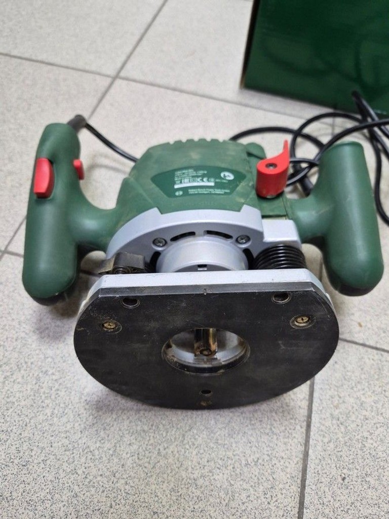 Розпродаж Bosch pof 1200 ae, продавець Техноскарб