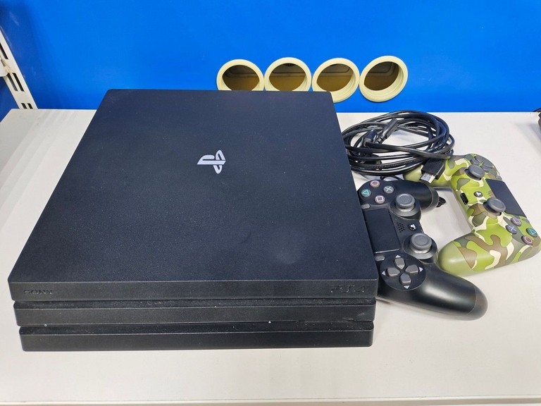 Купить Sony playstation 4 pro 1tb Б/У