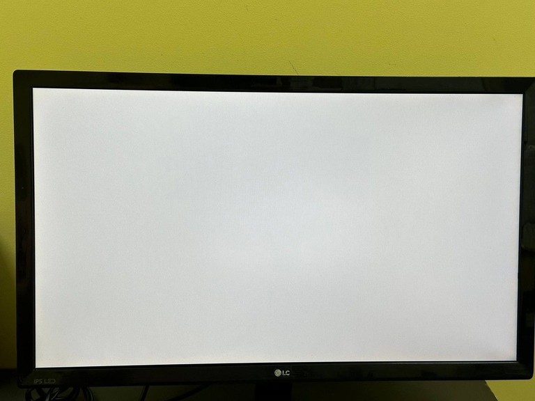 Оголошення LG 22MP58D-P Б/У