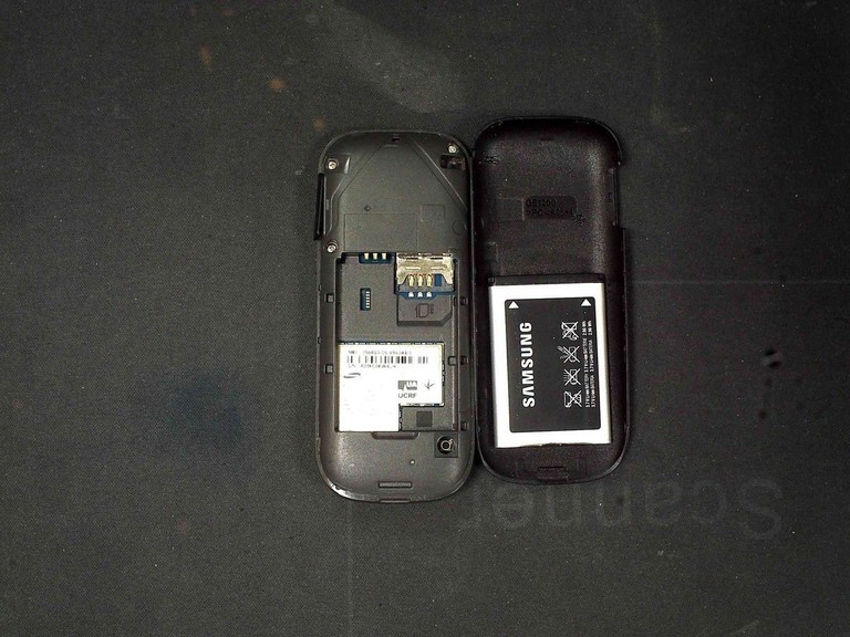 Купити Samsung GT-E1200i Б/У
