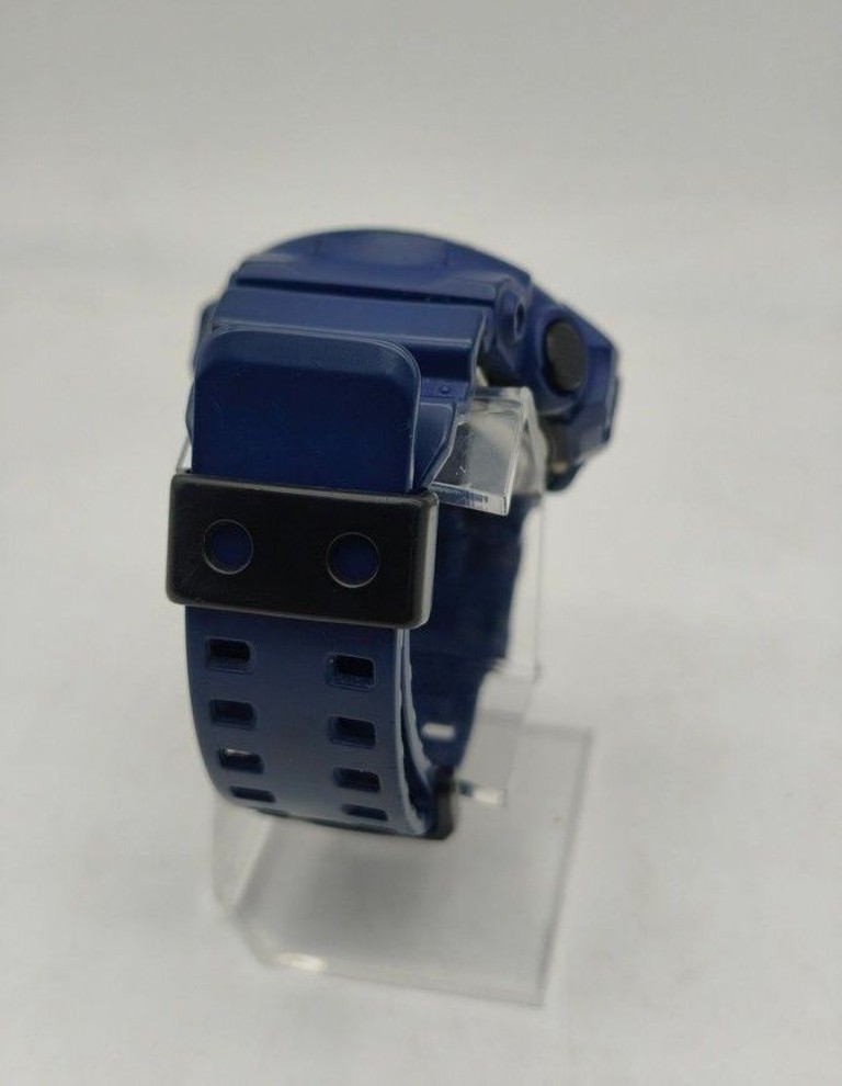 Casio G-Shock GA-700UC-8AER Код:01-201140438. Изображение 5