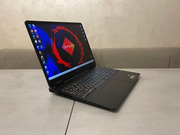 Дешево HP OMEN 16-ap0097nr, 16.1" 2.5K QHD+ 240Hz, AMD Ryzen AI 9 365, 32GB DDR5, 1TB SSD, GeForce RTX 5070 8GB GDDR7 з ломбарду