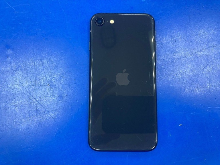 Объявление Apple iphone se 2022 64gb Б/У