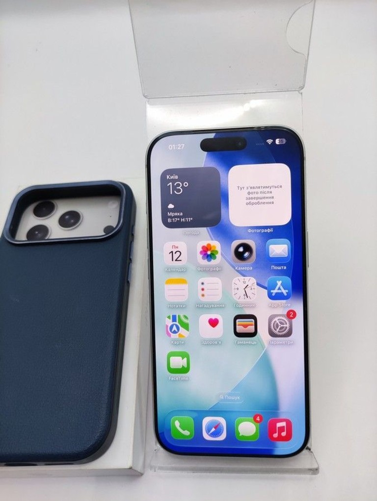 Купити Apple iPhone 17 Pro 256GB Deep Blue (MG8J4) Б/У