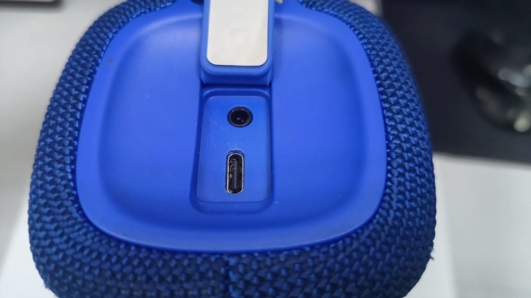 Распродажа Xiaomi mi portable bluetooth speaker 16w, продавец Техноскарб