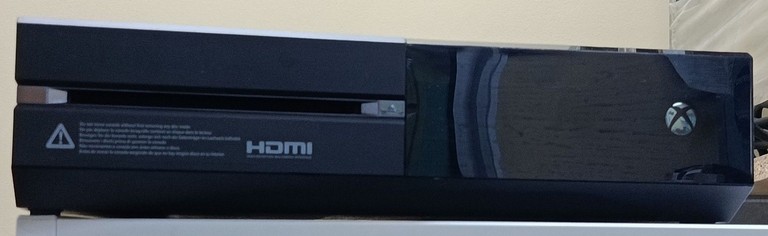 Купить Microsoft xbox one 500gb Б/У