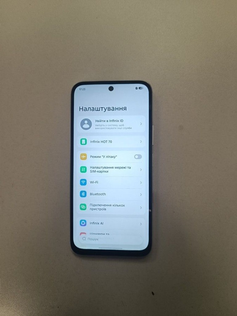 Объявление Infinix HOT 70 4/128GB Green Texture Б/У