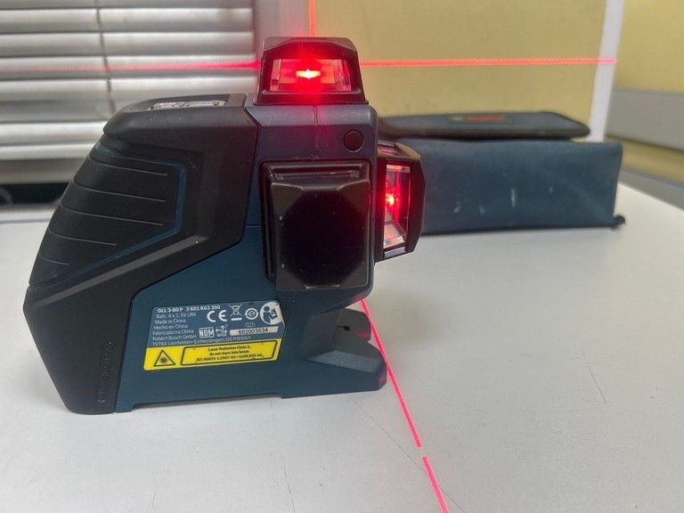 Оголошення Bosch gll 3-80p professional Б/У