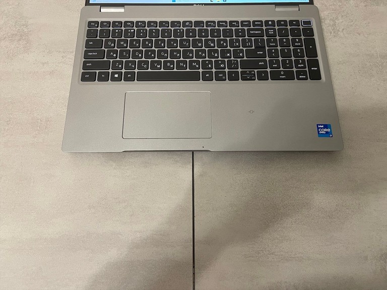 Dell Latitude 5521, 15.6" FHD IPS, i7-11850H, 16GB DDR4, 256GB NVMe SSD, Iris Xe Graphics Код:null. Изображение 4