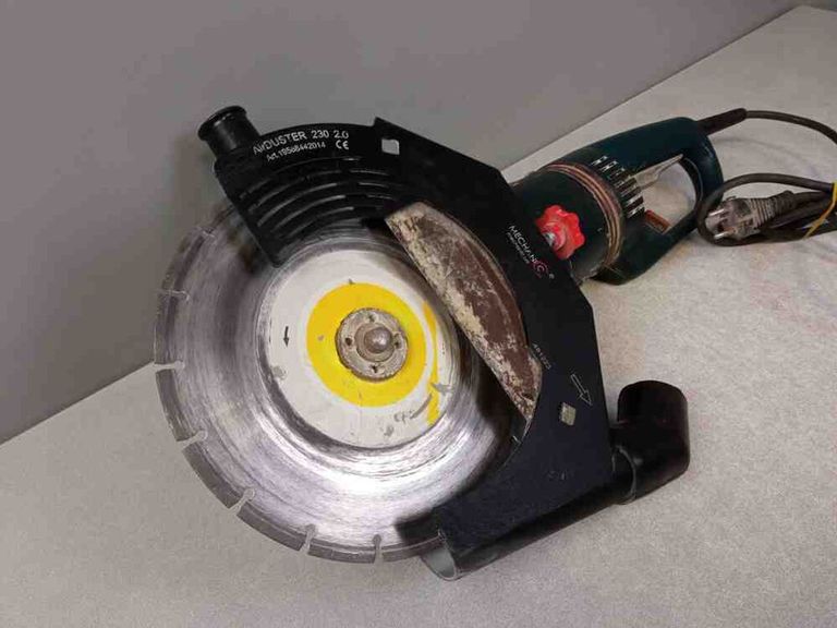 Объявление Bosch GWS 24-230 JVX Б/У