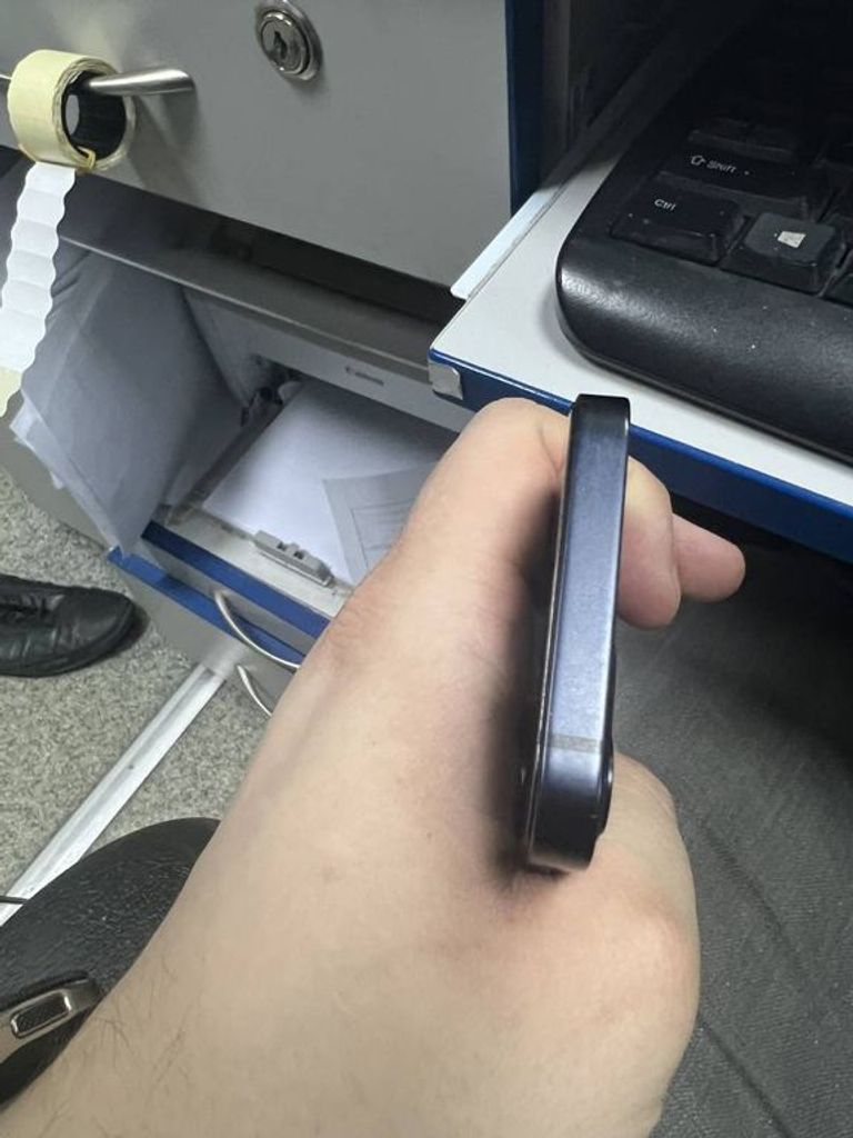 Apple iPhone 12 mini 64GB (PRODUCT)RED Код:01-19075581. Зображення 8