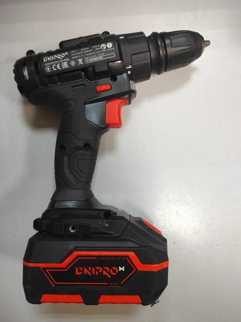 Оголошення Дніпро-М cd-218q 1акб 20v 4ah + зу Б/У