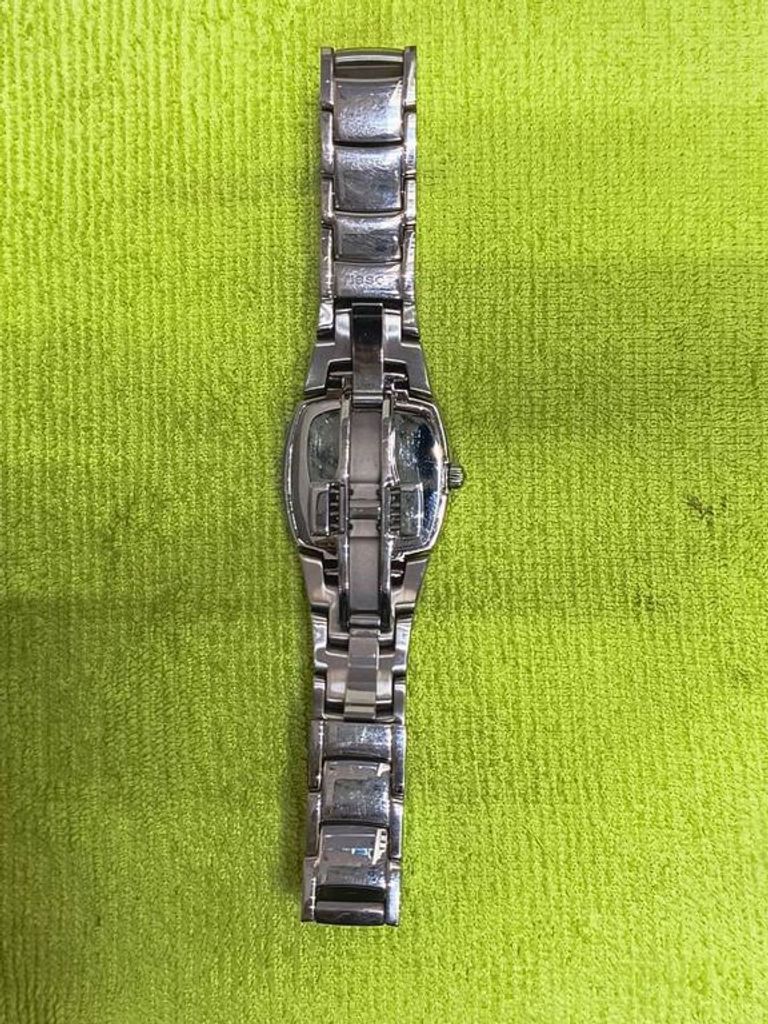 Tissot t053310a