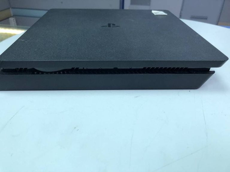 Sony ps 4 slim cuh-2216a 500gb