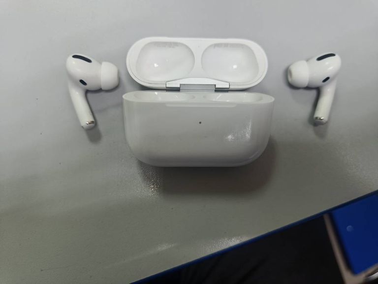 Apple AirPods Pro (MWP22)