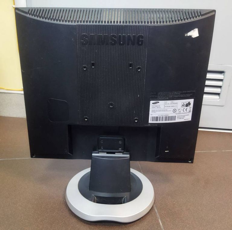 Samsung 710n