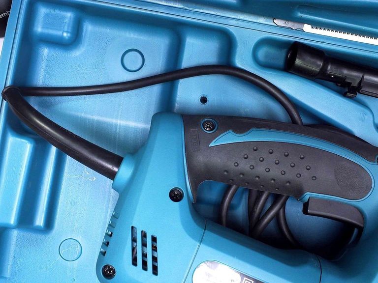 Оголошення Makita 4350CT Б/У