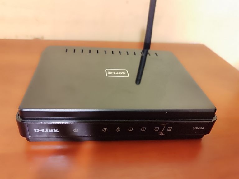 Купить Маршрутизатор Роутер D-Link DIR-300 Б/У