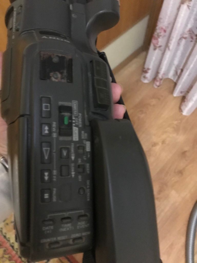 Дешиво  Sony V8 CCD F385E с ломбарда