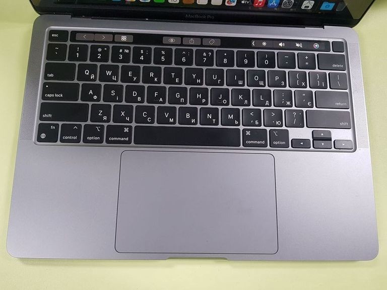 Apple a2338/macbook pro 13,3 /m1 8-gpu/ ram8gb/ ssd512gb/ retina/ truetone/ touch bar Код:01-200738480. Изображение 5