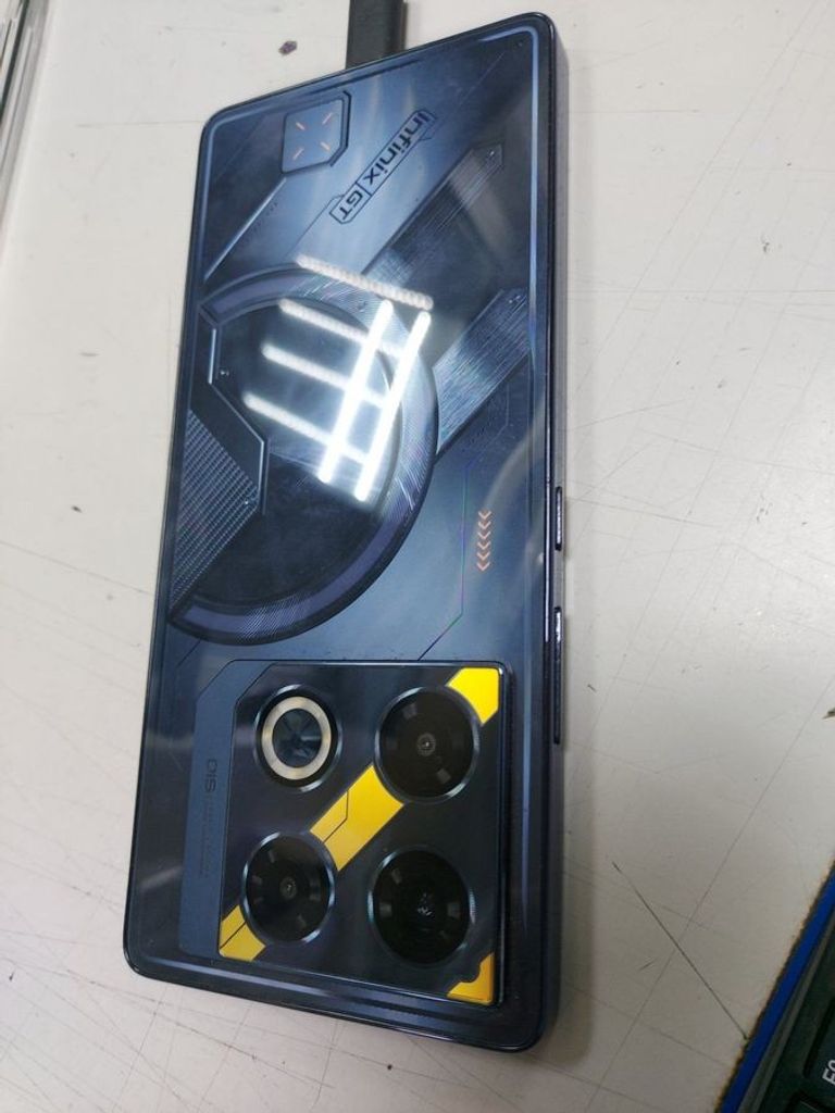 Оголошення Infinix GT 20 Pro 12/256GB Mecha Blue (4894947022159) Б/У