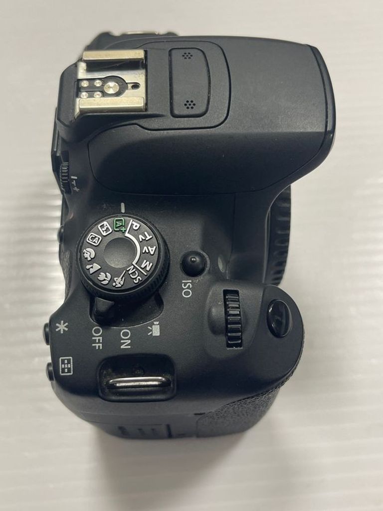 Canon EOS 700D body Код:01-200599272. Зображення 6