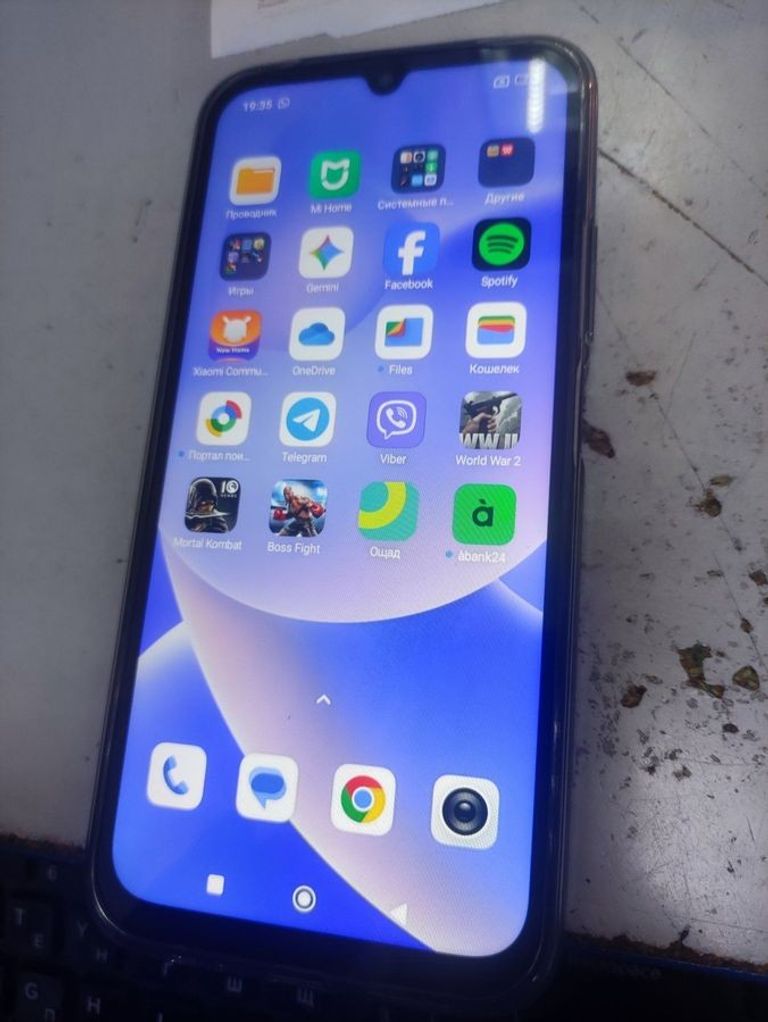 Купити Xiaomi redmi 15 5g 4/128gb Б/У