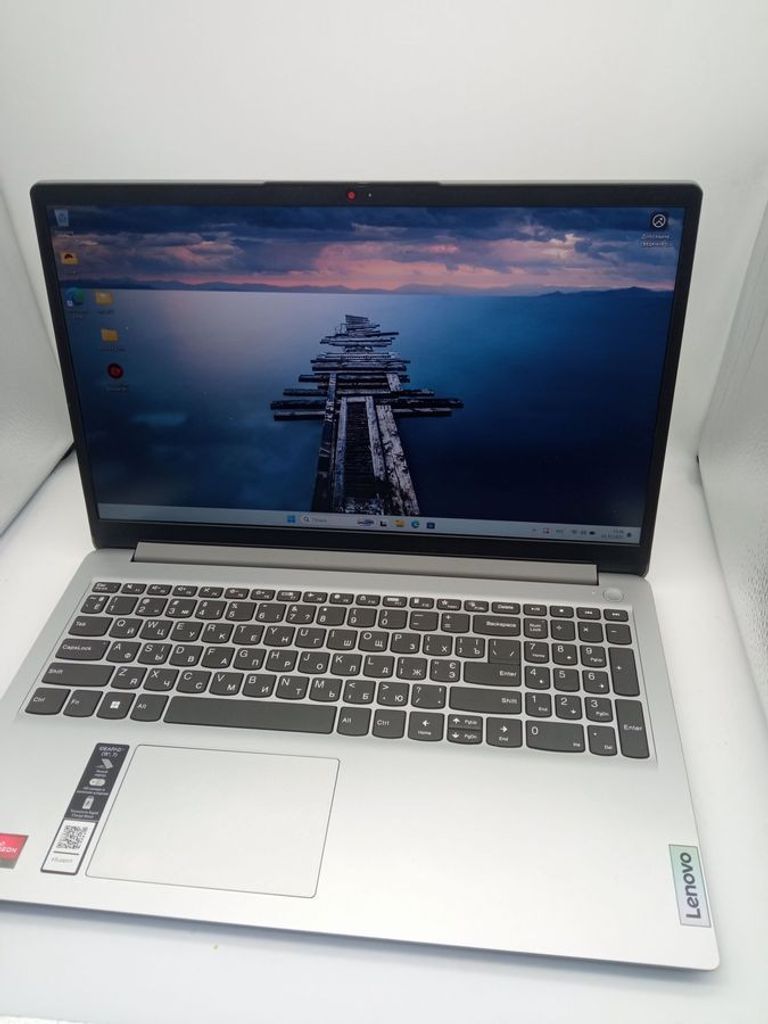 Купить Lenovo 15/ryzen 3 7320u ddr5/16gb ddr5/hdd *відсутній/ssd 512 gb/*інтегрована Б/У