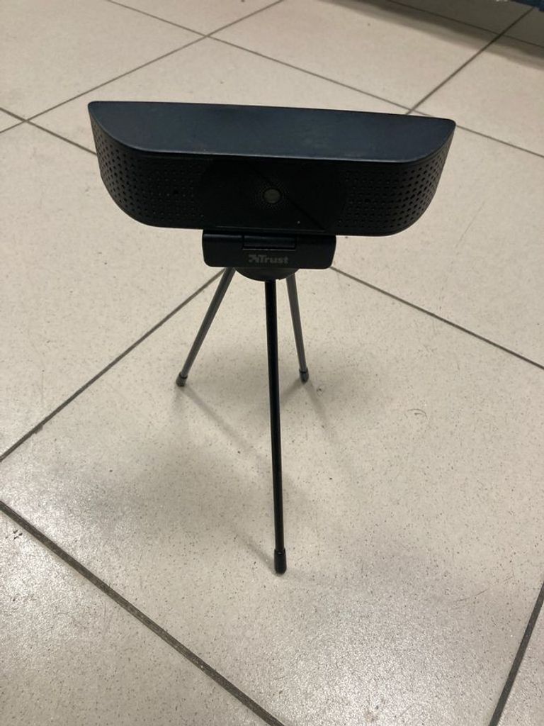 Купить Trust teza 4k ultra hd black Б/У