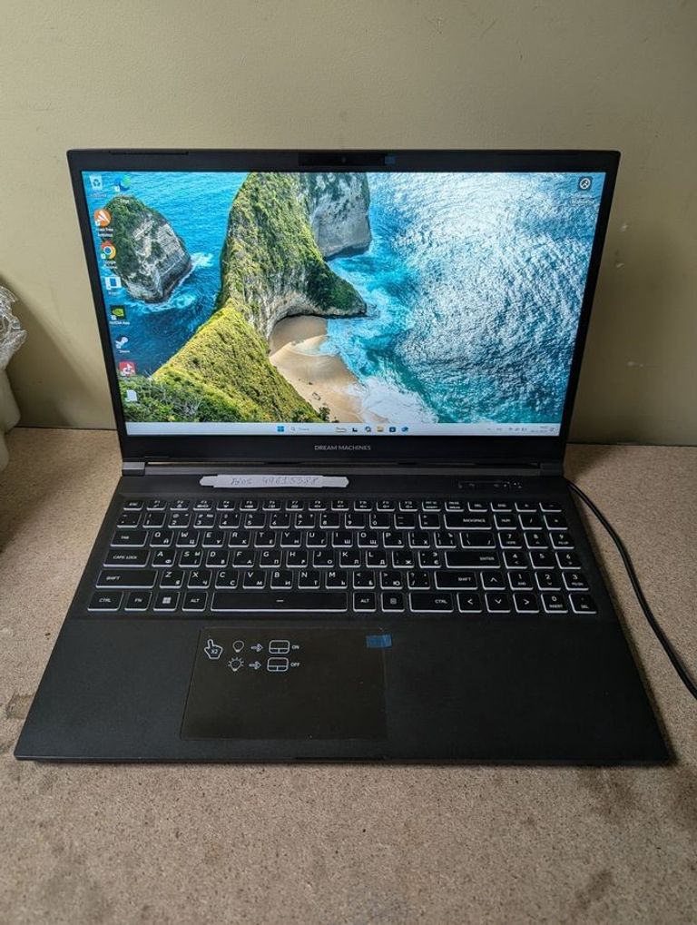 Купити Dream Machines 15/core i5-12450h ddr5/16gb ddr5/ssd 512 gb/geforce rtx3050 4gb Б/У