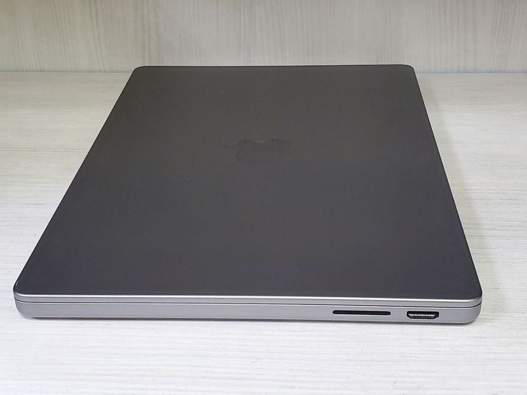 Apple macbook pro 14 / a2918 / apple m3/ ram 8gb/ ssd 512gb/ 10 core gpu Код:01-200808996. Изображение 7