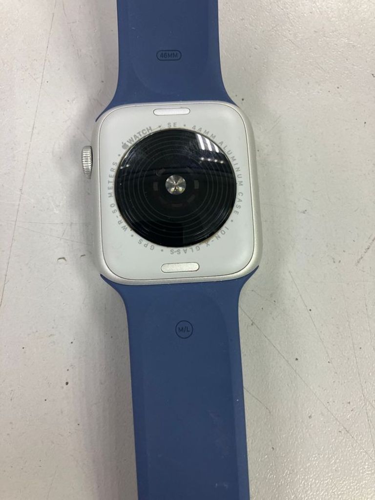 Дешево Apple watch se 2 gps 44mm aluminium case з ломбарду