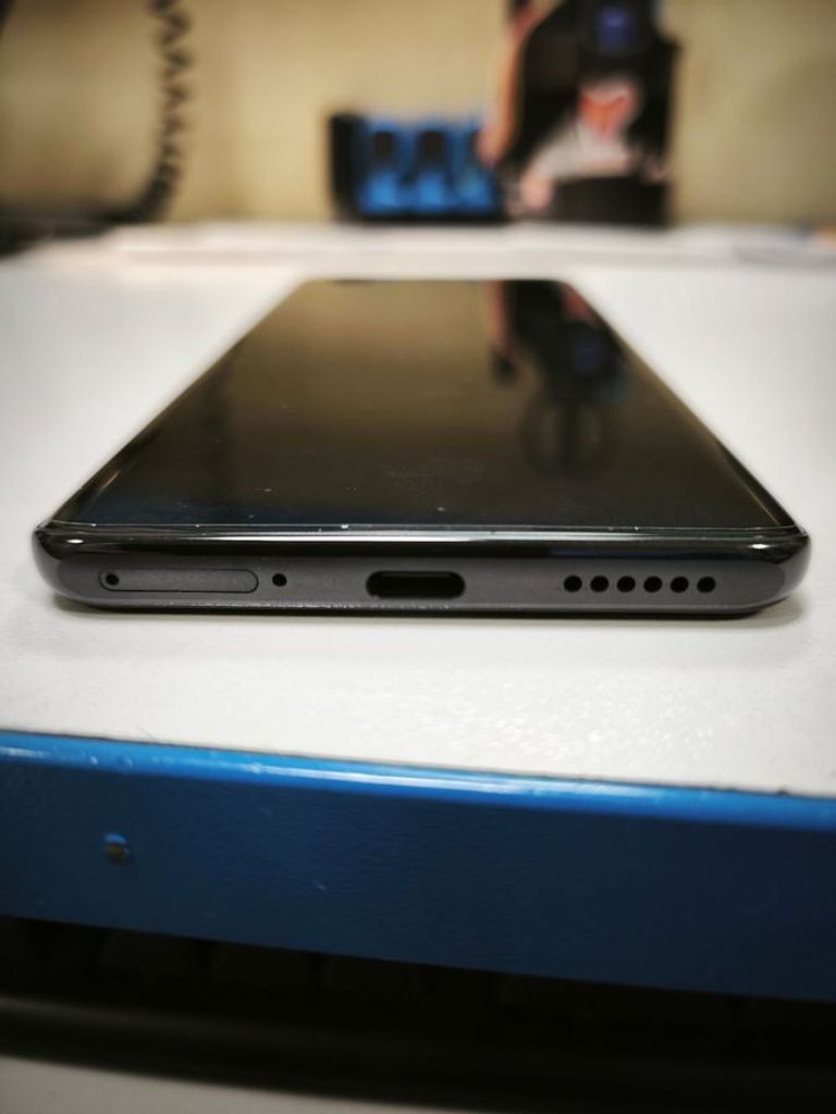 Дешево Xiaomi redmi note 14 pro+ 5g 8/256gb з ломбарду