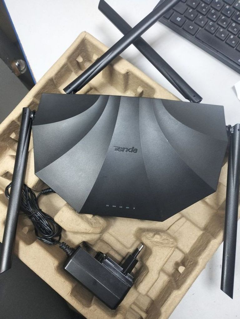 Купити Tenda AC19 Б/У