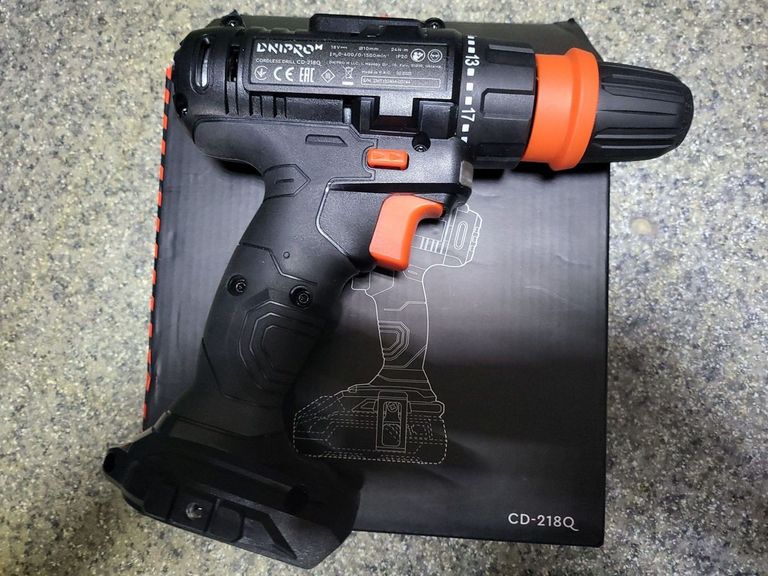 Оголошення Dnipro-M cd-218q 1акб 4ah зп Б/У