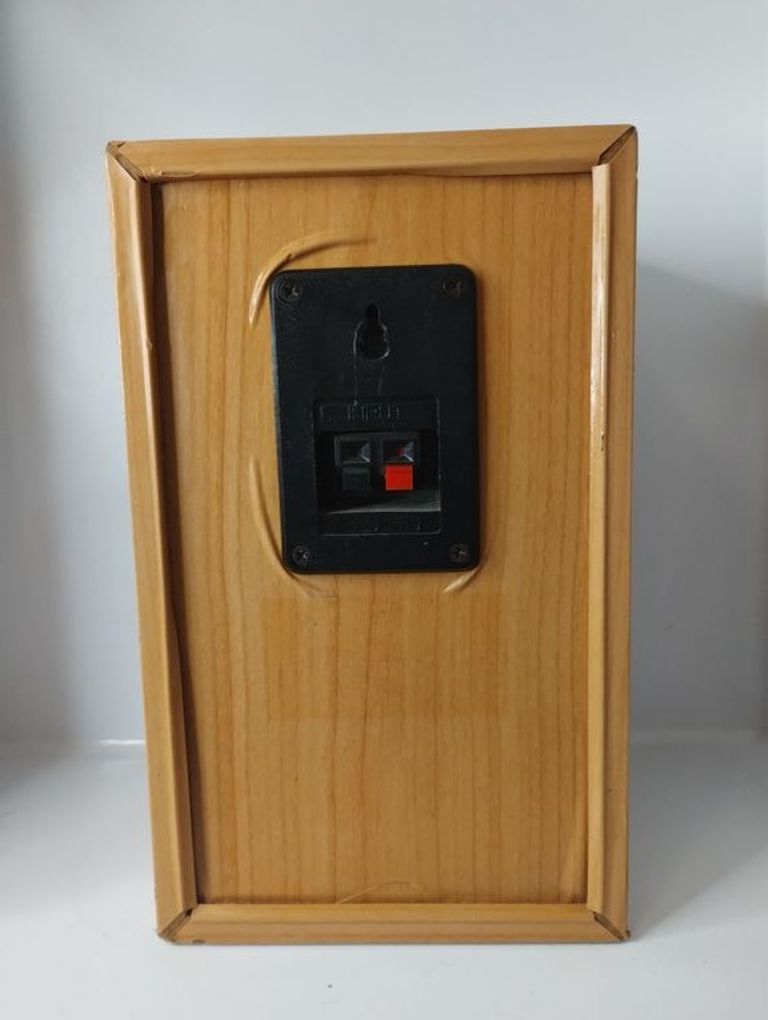 Дешево Sven sps-611 з ломбарду